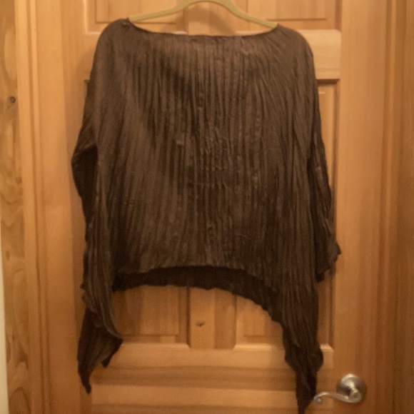 Carol Young Undesigned PleatedSquare Top - Picture 7 of 9